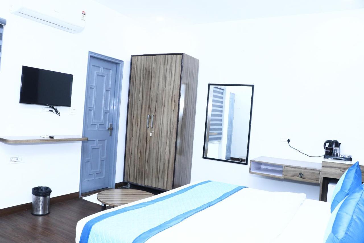Gallivanto Inn - Rohini Delhi  Exteriör bild
