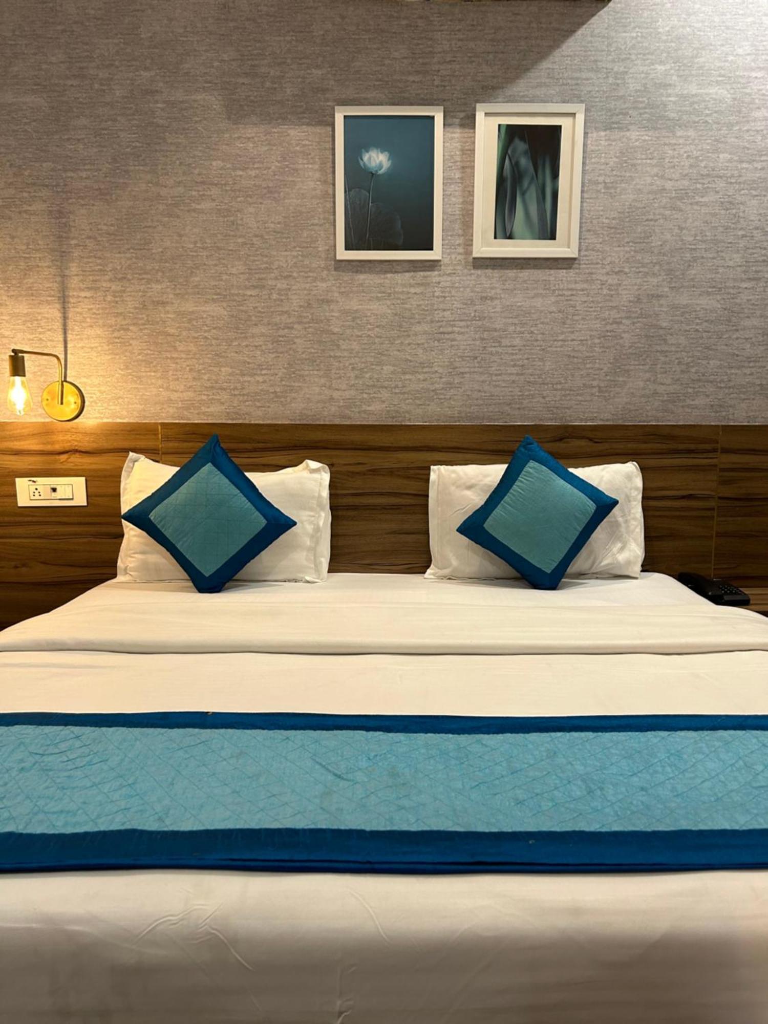 Gallivanto Inn - Rohini Delhi  Exteriör bild